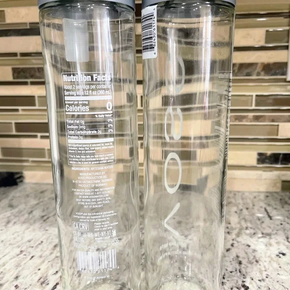 VOSS GLASS Empty Artesian Water Bottles Set of 2 Size 27.05 (1.69 pt) 800 mL - Picture 5 of 5